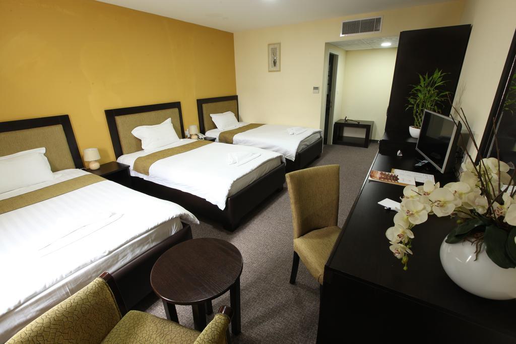 Holy Family Hotel Bethlehem Bagian luar foto